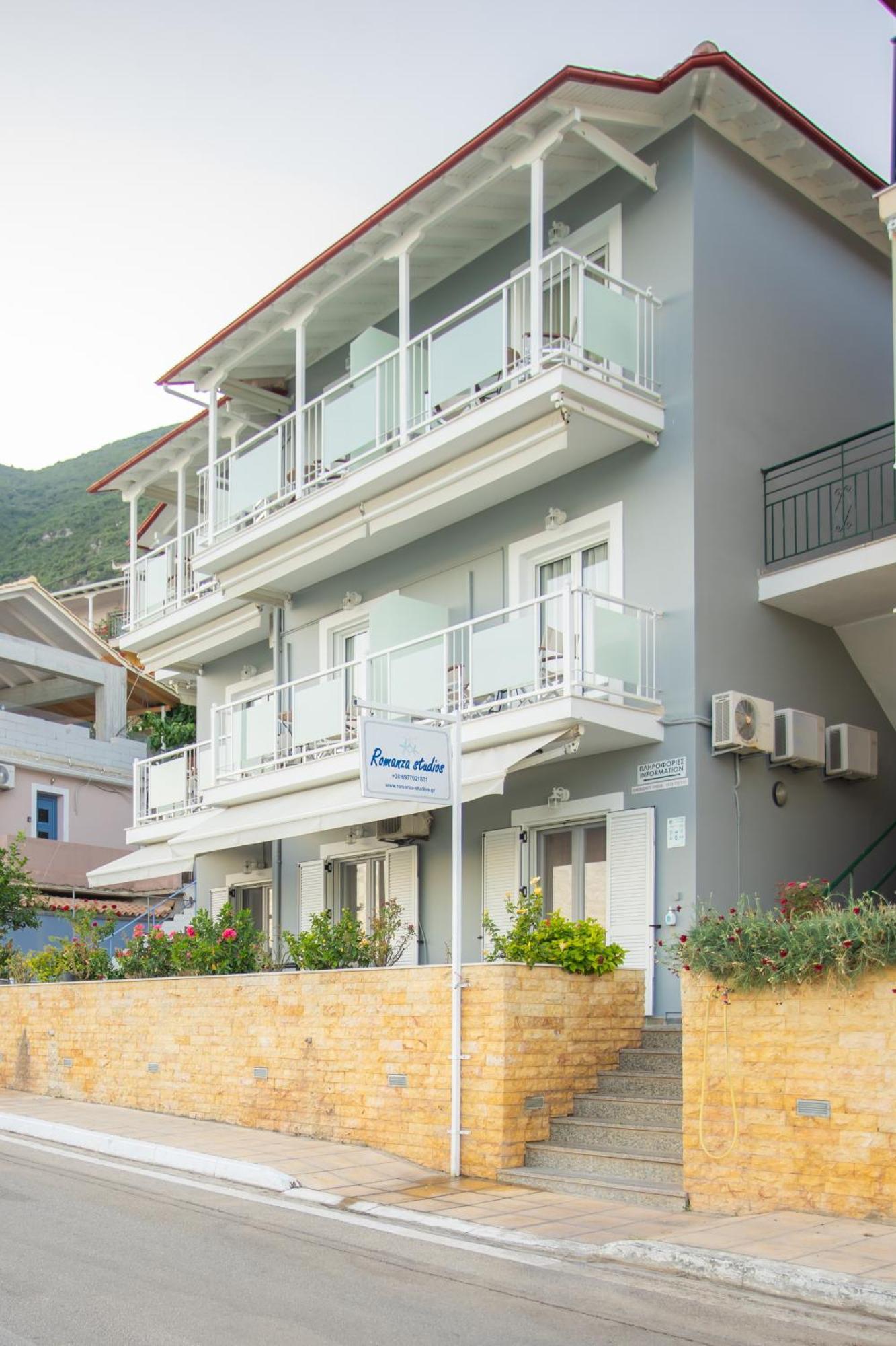 Romanza Studios Vasilikí Exterior foto